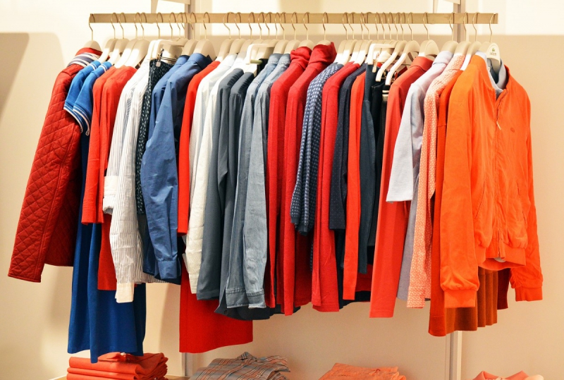 vitrine-LA FARLEDE-min_store_clothes_clothing_line_fashion_retail_clothing_store_shop-633917